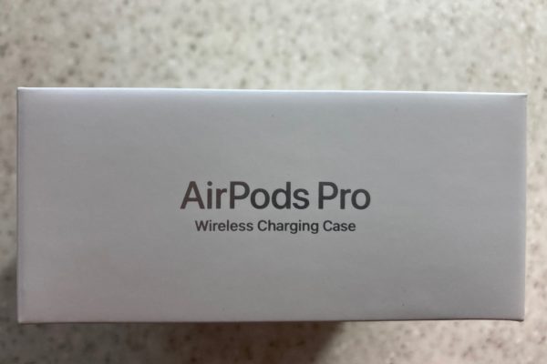 AirPods Pro Wireless Charging Case