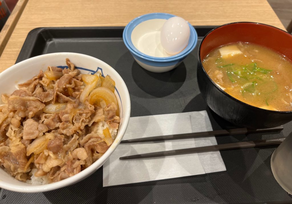 飲んだ後のしめ、牛丼