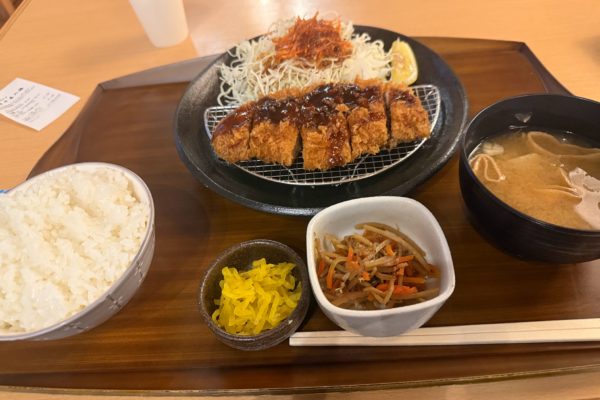 とんかつ定食