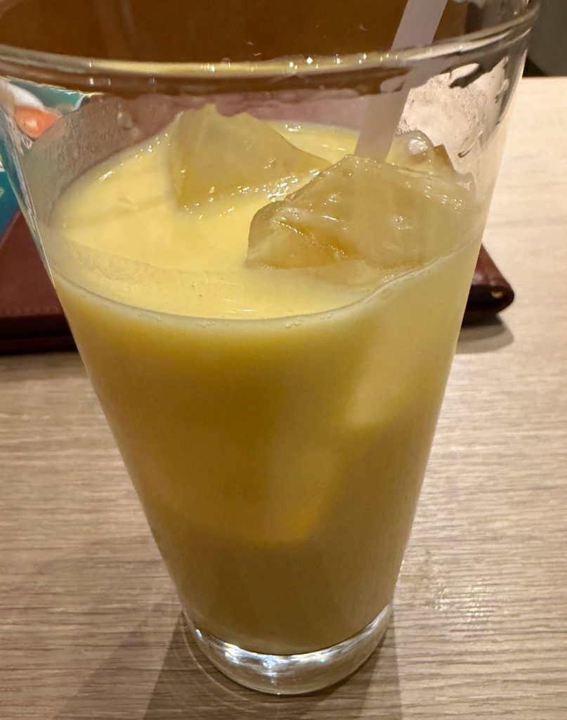 マンゴーラッシー