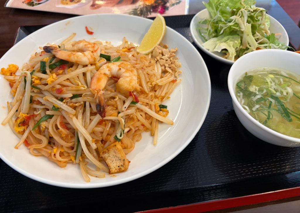 タイ料理　パッタイ
