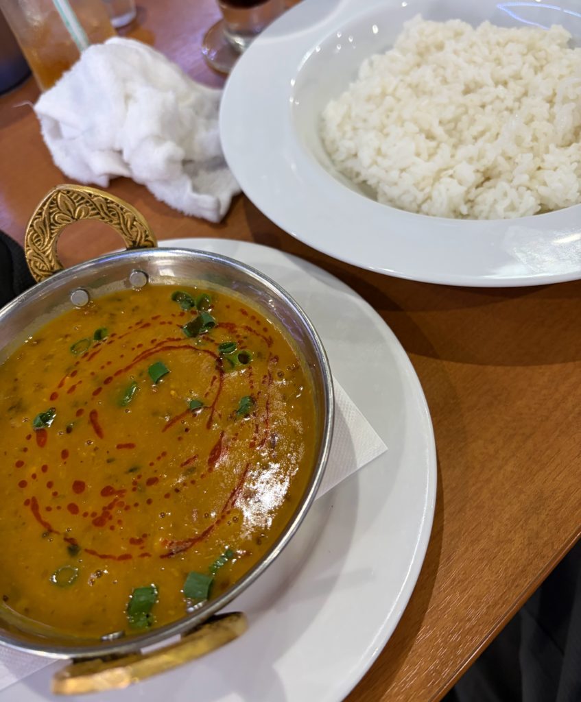 カレーを食べると元気になる