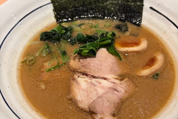 お客様のとこりでラーメン